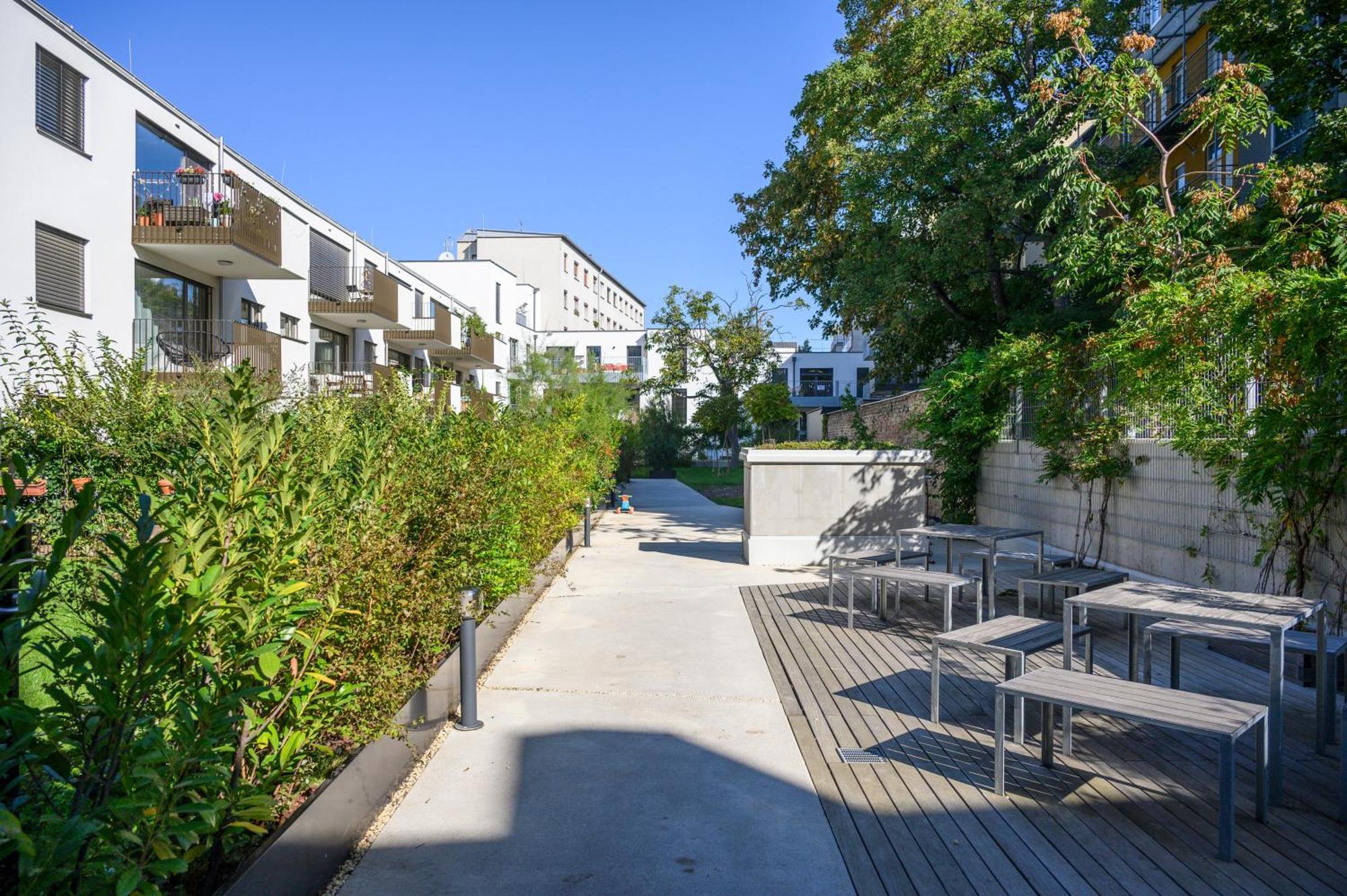 Vienna Sunny Side Up Apartments Экстерьер фото